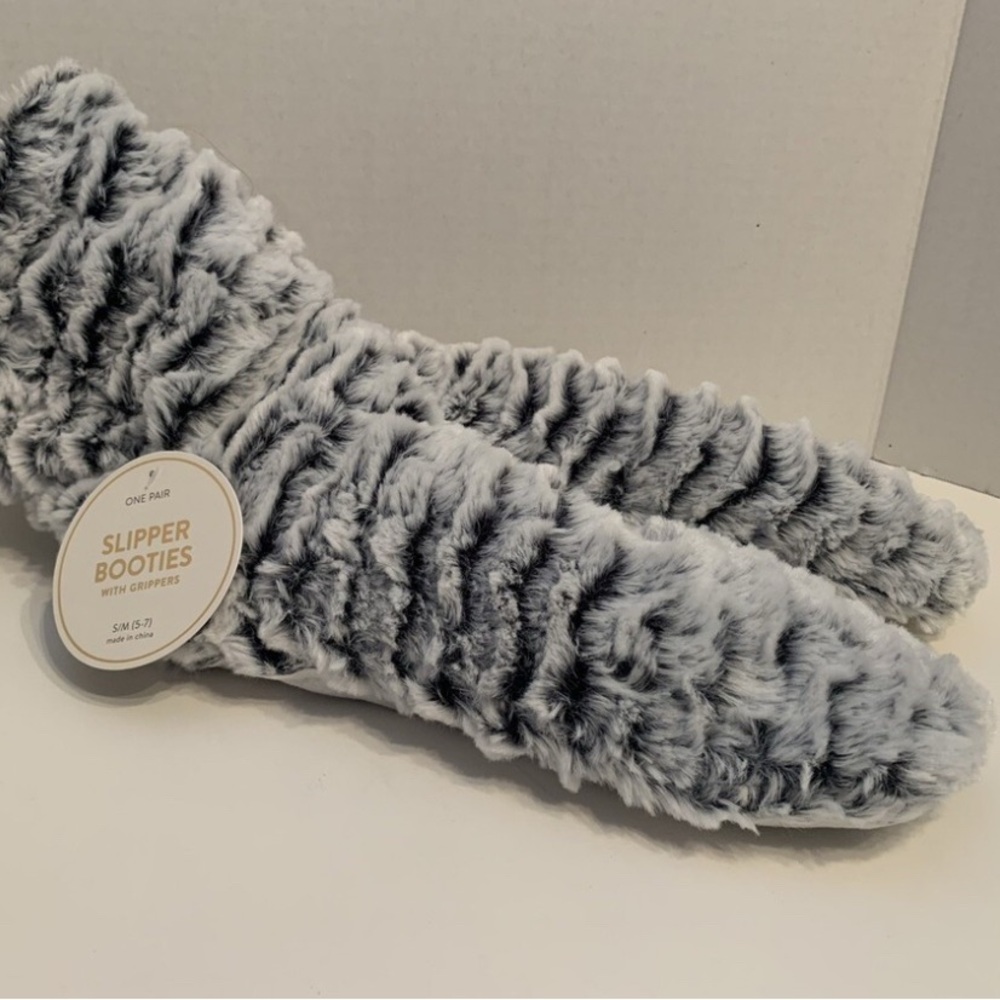 Gray Plush Slipper Socks for Cozy Comfort